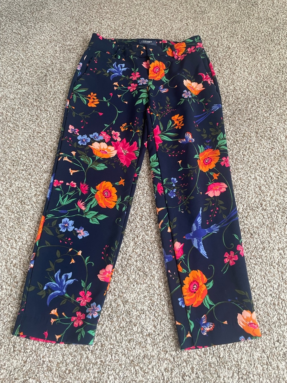 Old Navy Harper Mid Rise Cropped Navy Floral Dress Pants 0 Regular‎